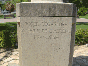Monument en souvenir
de Roger DEGUELDRE
quelque part en France