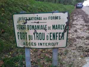  MARLY la FORET 
---- 
Le Fort du TROU d'ENFER
