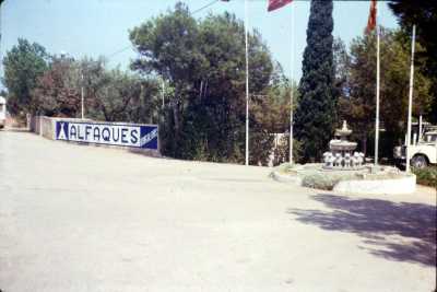   Le Camping de Los ALFAQUES
tombeau en 1978 de   Lucien GATT  
et de sa famille